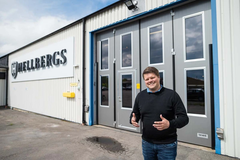 Sebastian Hellberg, VD på Hellbergs Dörrar i Mellerud valde vikportar från Torverk