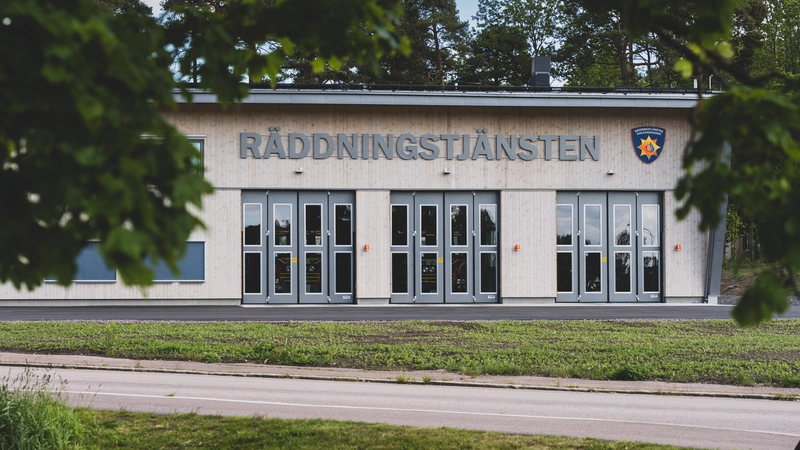 Tre nymonterade portar i Grums Räddningsstation
